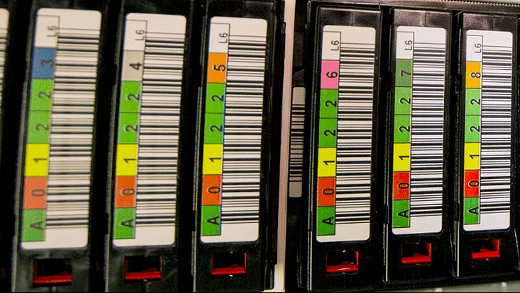 eine Reihe von Speichermedien